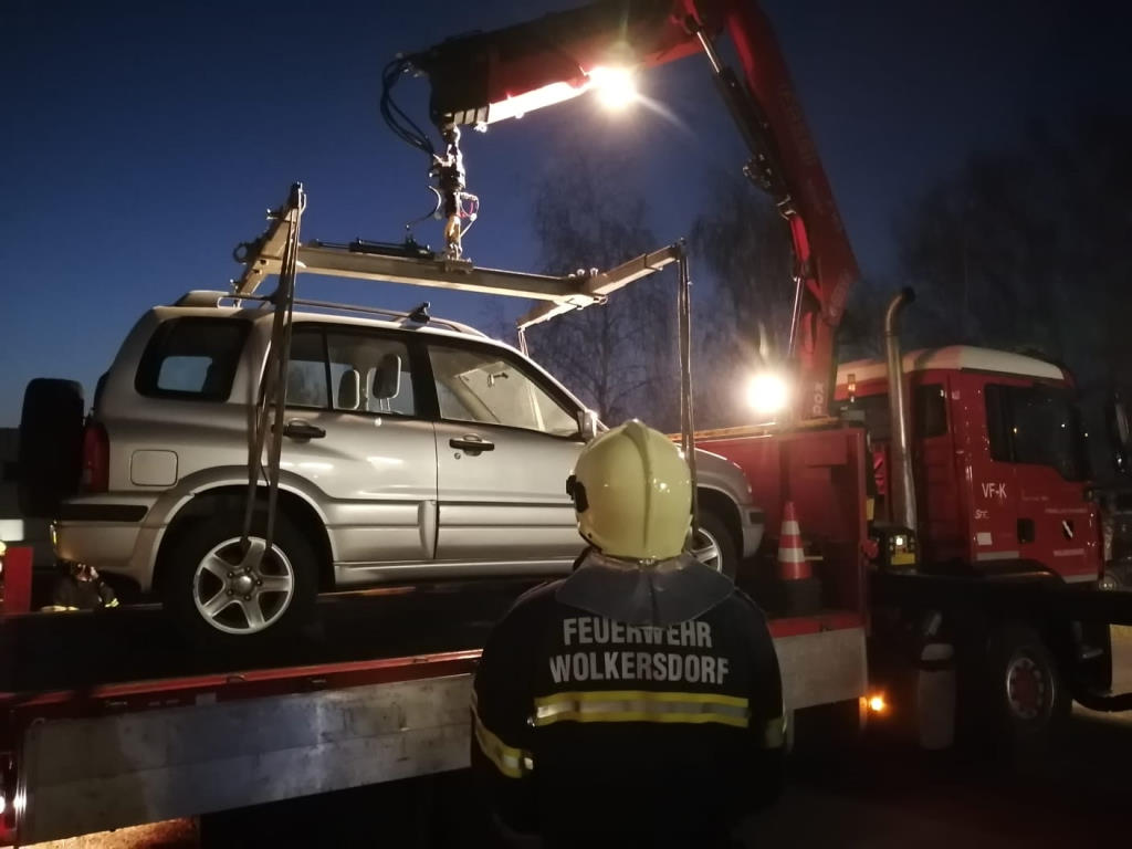 Übung zur Ladungssicherung – Feuerwehr Wolkersdorf